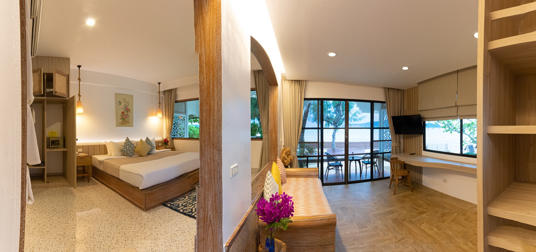 deluxe room